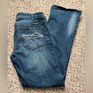 Cowgirl Tuff Don’t Fence Me In 31x33. Hardly worn.